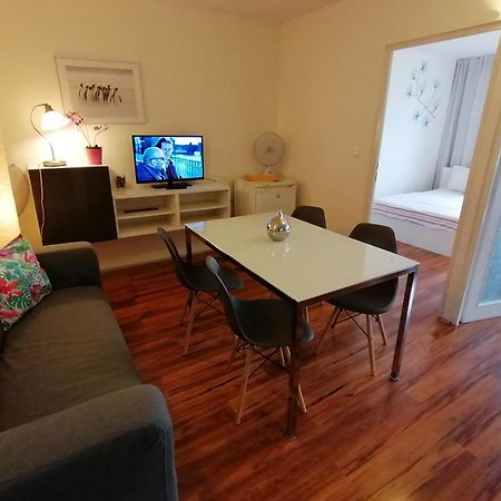 Golden Family Apartments Prague Ngoại thất bức ảnh