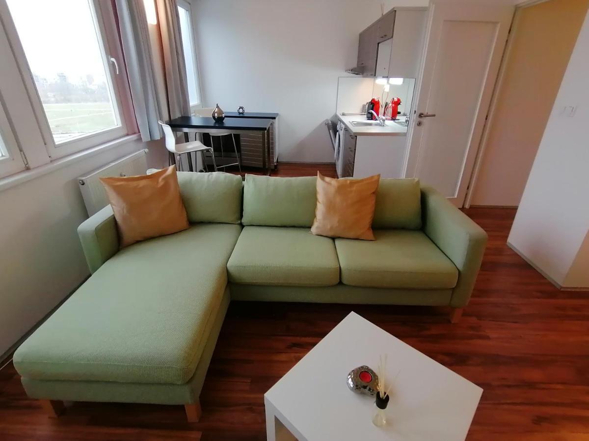 Golden Family Apartments Prague Ngoại thất bức ảnh