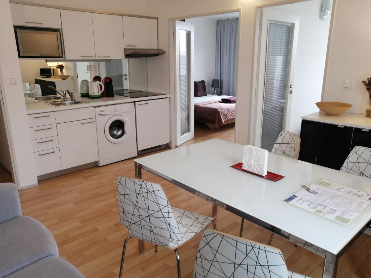 Golden Family Apartments Prague Ngoại thất bức ảnh