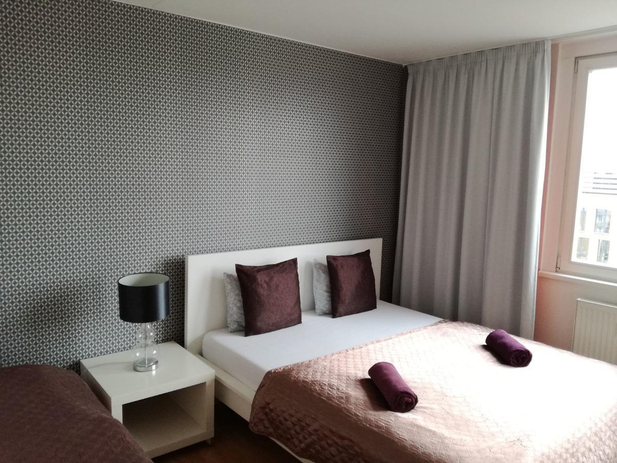 Golden Family Apartments Prague Ngoại thất bức ảnh