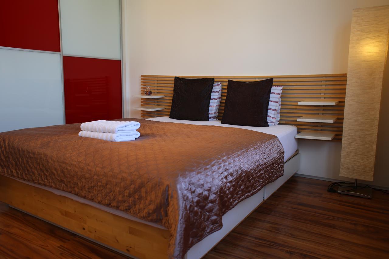 Golden Family Apartments Prague Ngoại thất bức ảnh